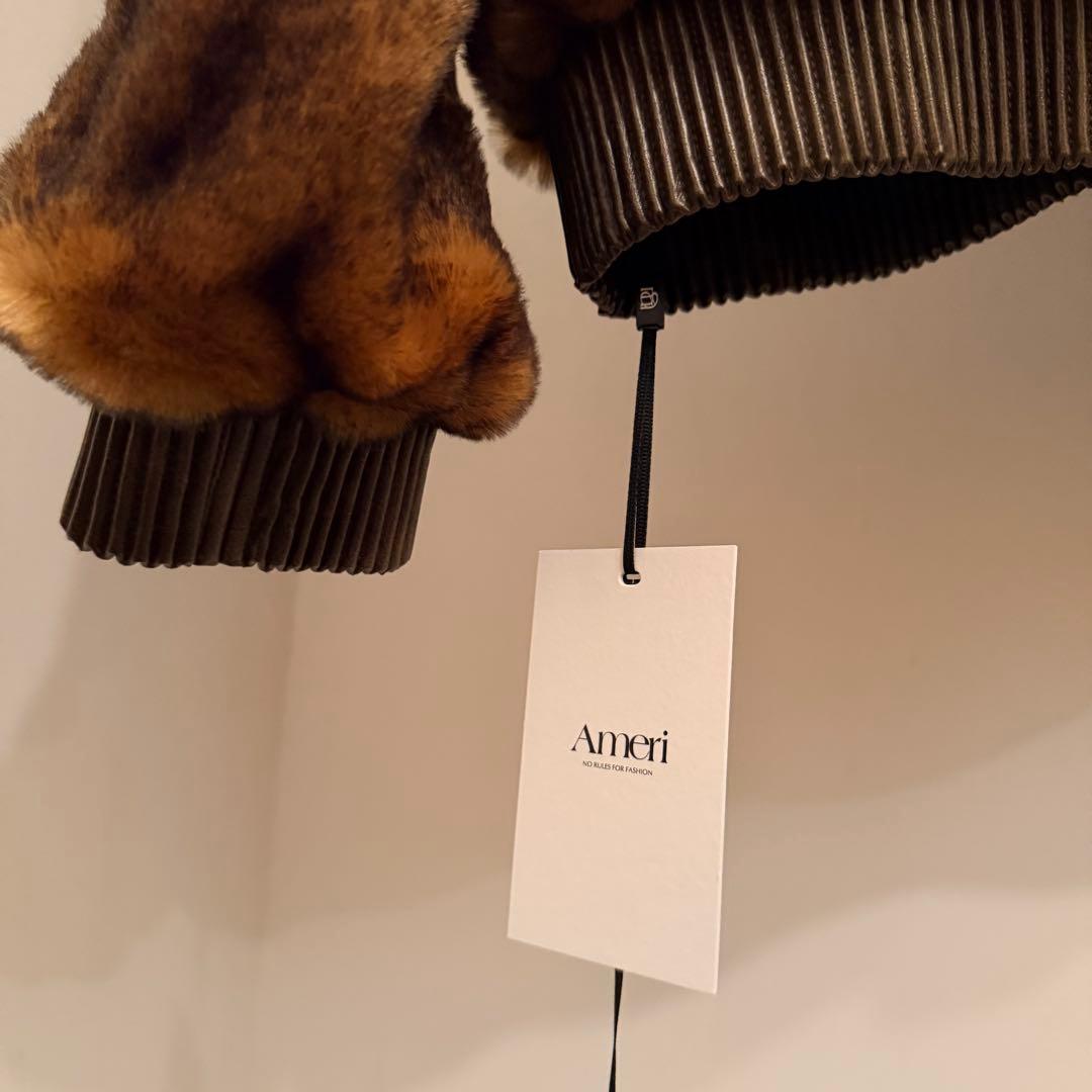 新品 Ameri DESSERT CUP FUR BLOUSON