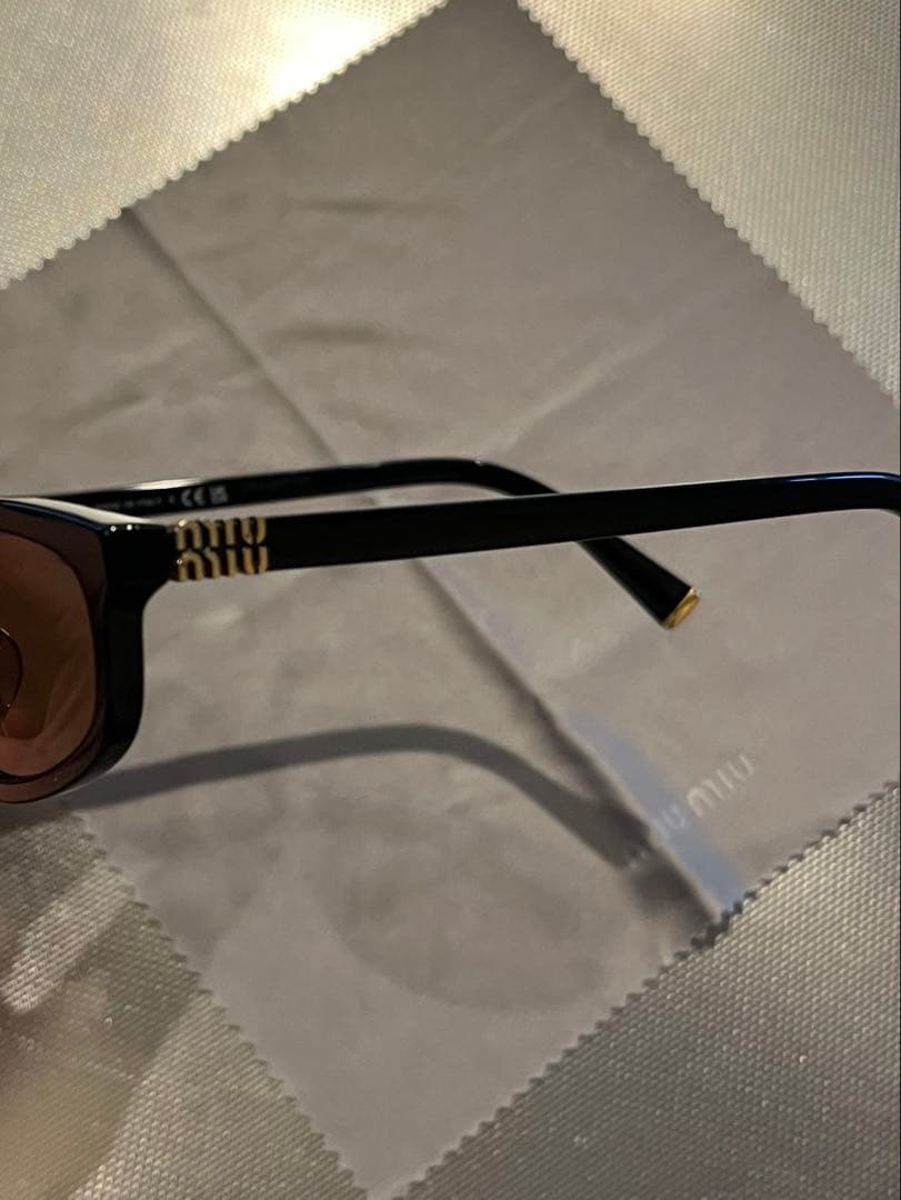 正規品　miu miu サングラス レディース　メンズ