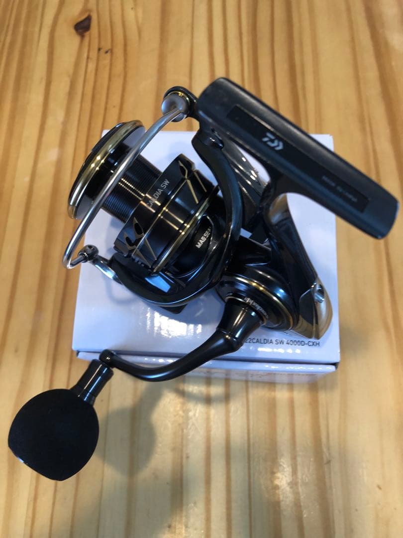 DAIWA CALDIA SW 4000D-CXH スピニングリール