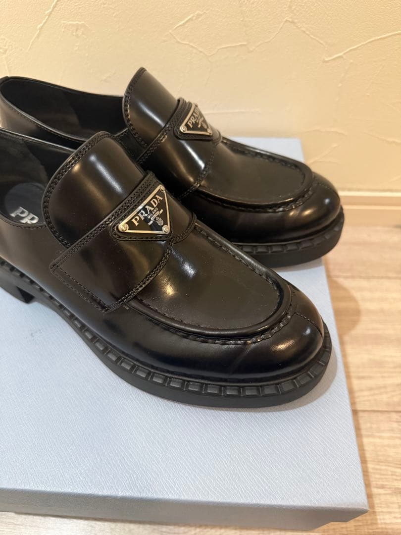 PRADA プラダ　チョコレートブラッシュドレザー　ローファー　38
