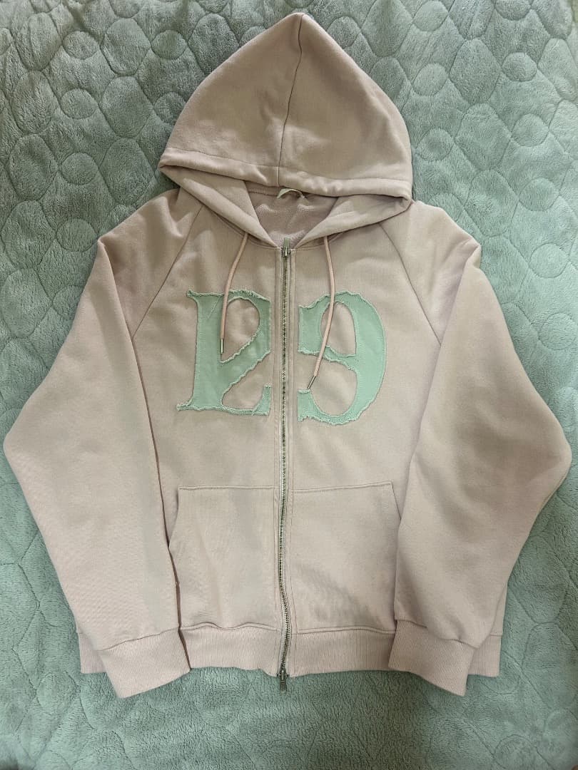 illigo ジップパーカー