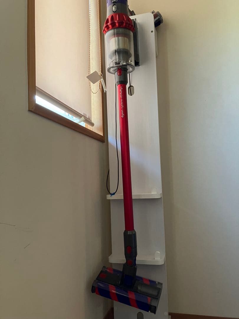 ダイソンコードレス掃除機V10 棚付き 動作品　訳あり格安