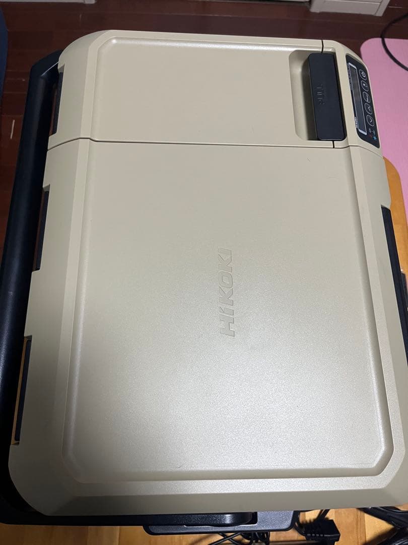 ハイコーキ　コードレス冷温庫 UL18DD バッテリー4.0Ah付　極美品