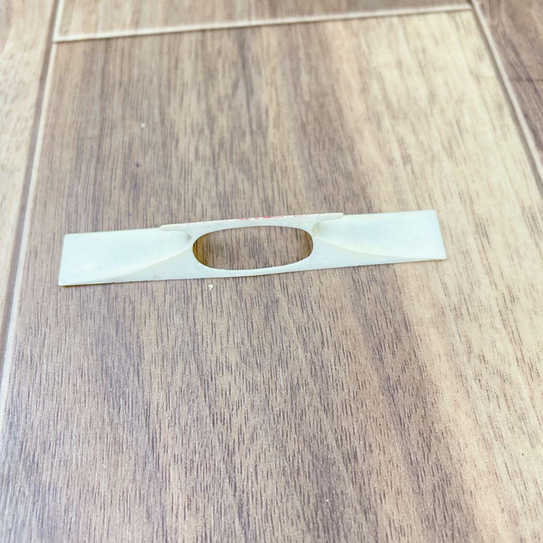 三味線 トチ紅木 綾杉胴 細棹 一本溝 猫皮 天然素材糸巻き 和楽器