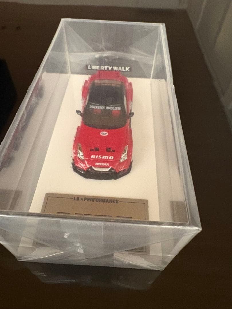 Davis&Giovanni NISSAN GT-R ミニカー 1/64