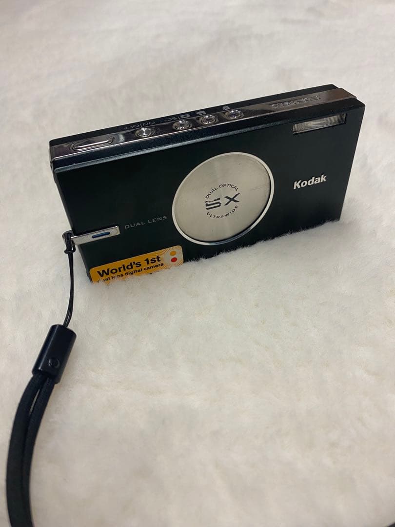 Kodak Dual Lens デジタルカメラ　V570