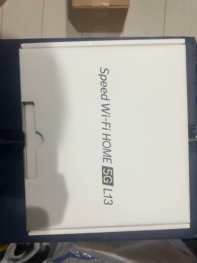 Speed Wi-Fi  5G L13 ZTR02 [ホワイト]