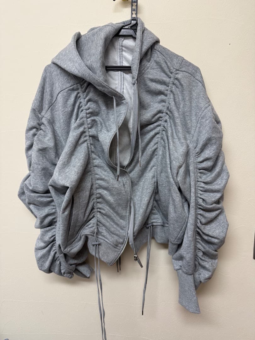 新品アメリヴィンテージVOLUME GATHERED ZIP UP HOODIE