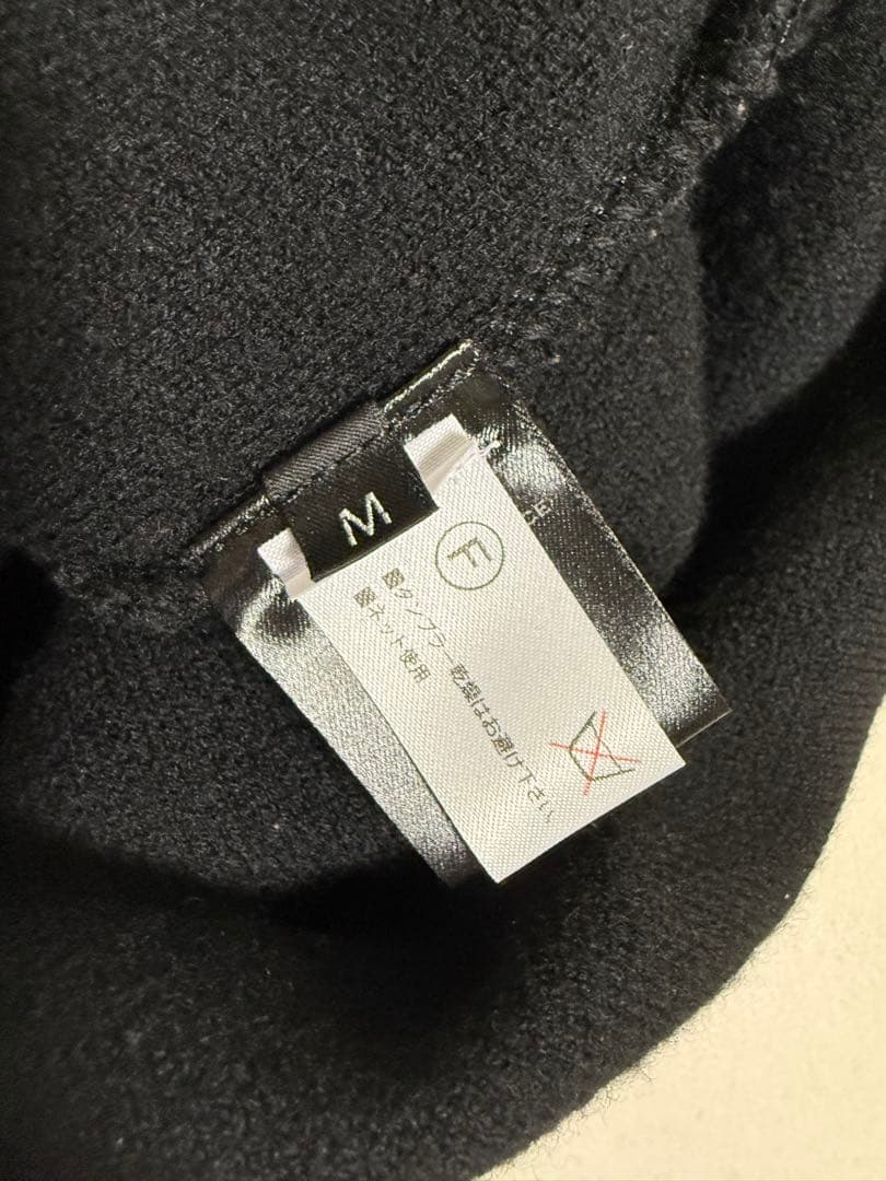 BALMAIN フード付き ブラックニットセーター M