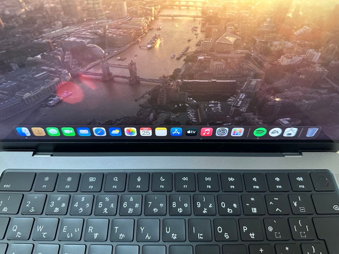 Apple MacBook Pro M3 14 インチ スペースグレイ