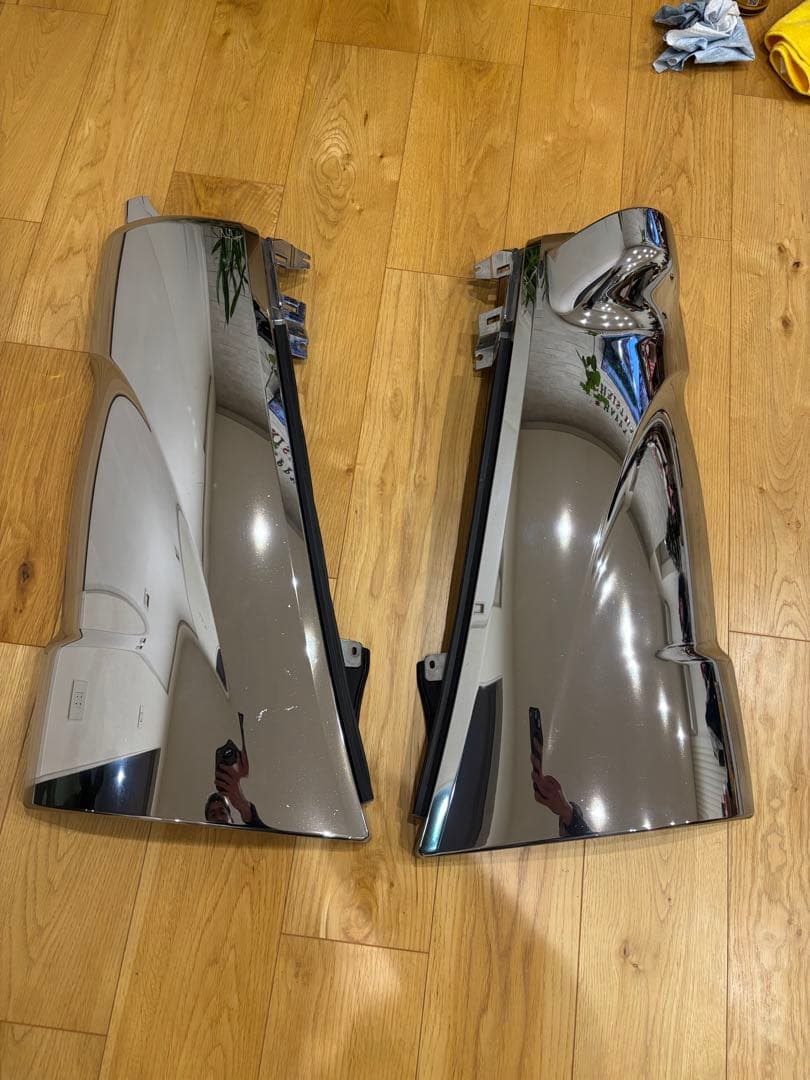 日野純正　 現行レンジャープロ　左右メッキ コーナーパネル　サイドパネル