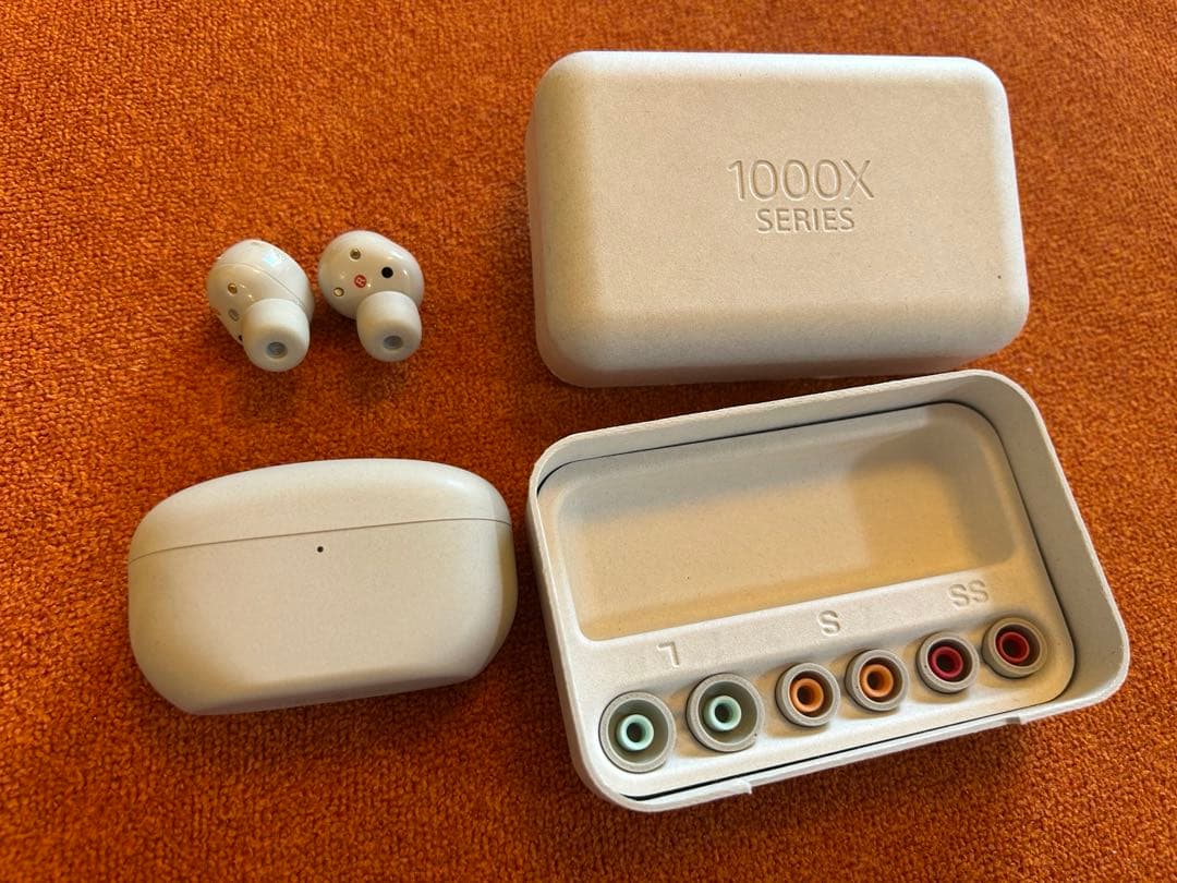 【美品】WF-1000XM5 ワイヤレスイヤホン スモーキーピンク