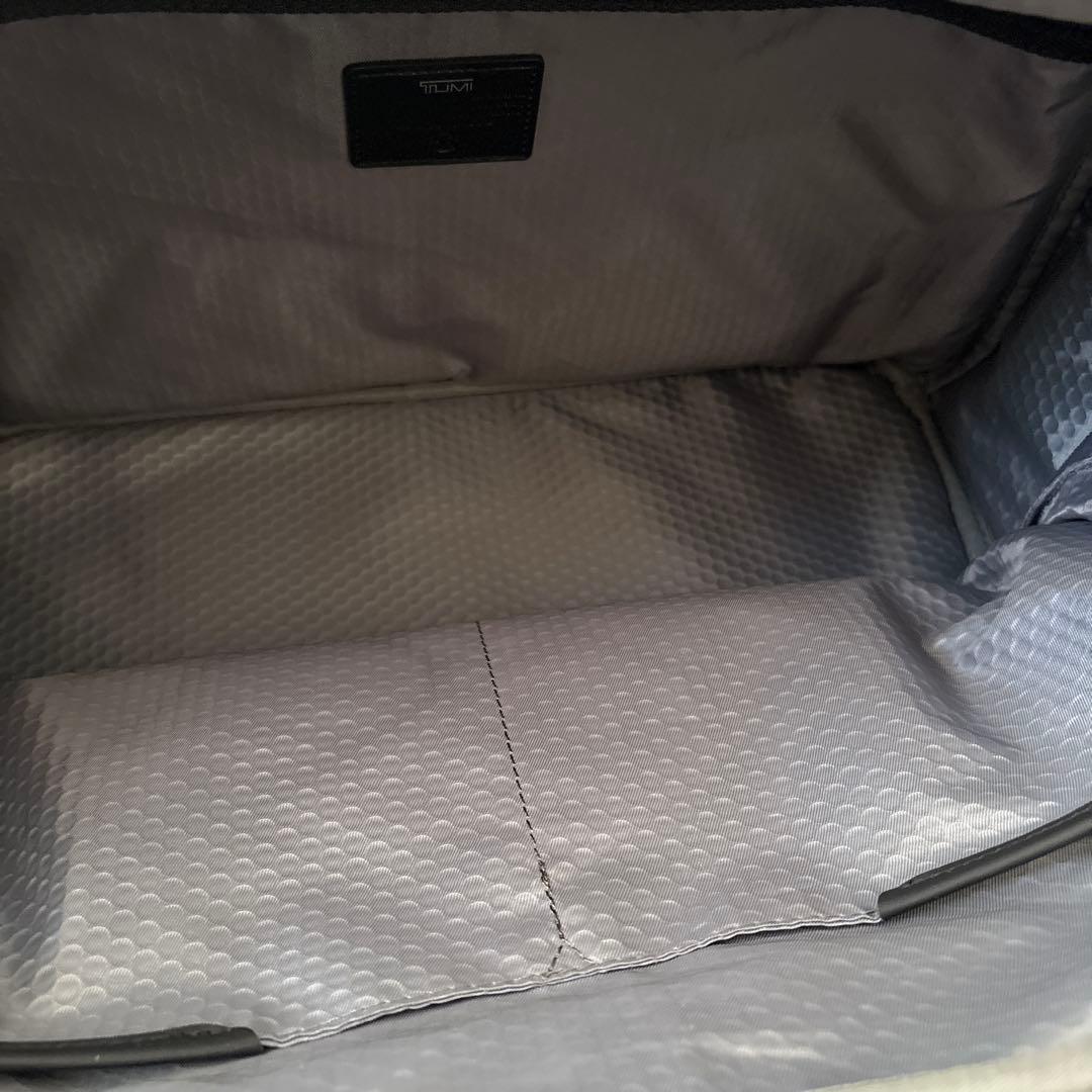 未使用級✨トゥミ ボストンバッグ ブラック 黒　2WAY チャーム