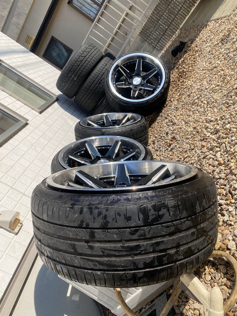 ※新年セール　ハイエース　19インチ　VALOR DCR①