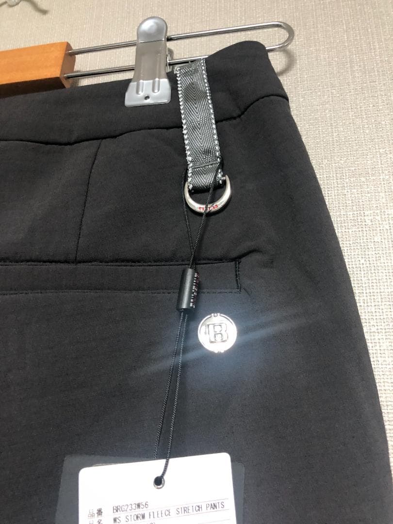 新品未使用 タグ付き ブリーフィング ストレッチパンツ 黒 チャコール 3.3万