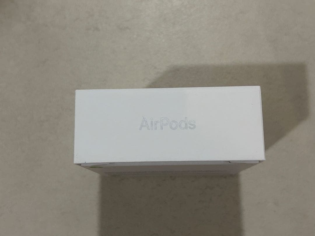 新品未開封 AirPods 4 本体
