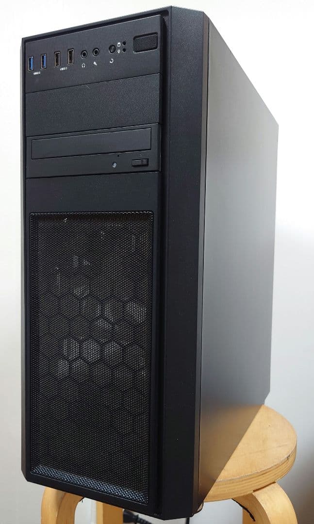 INTEL i7 4770 32GB GTX580 Win10 デスクトップPC