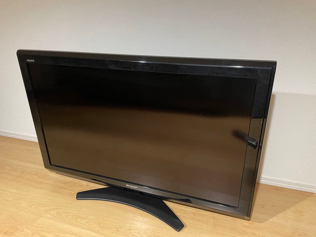 SHARP AQUOS 40インチ液晶テレビ