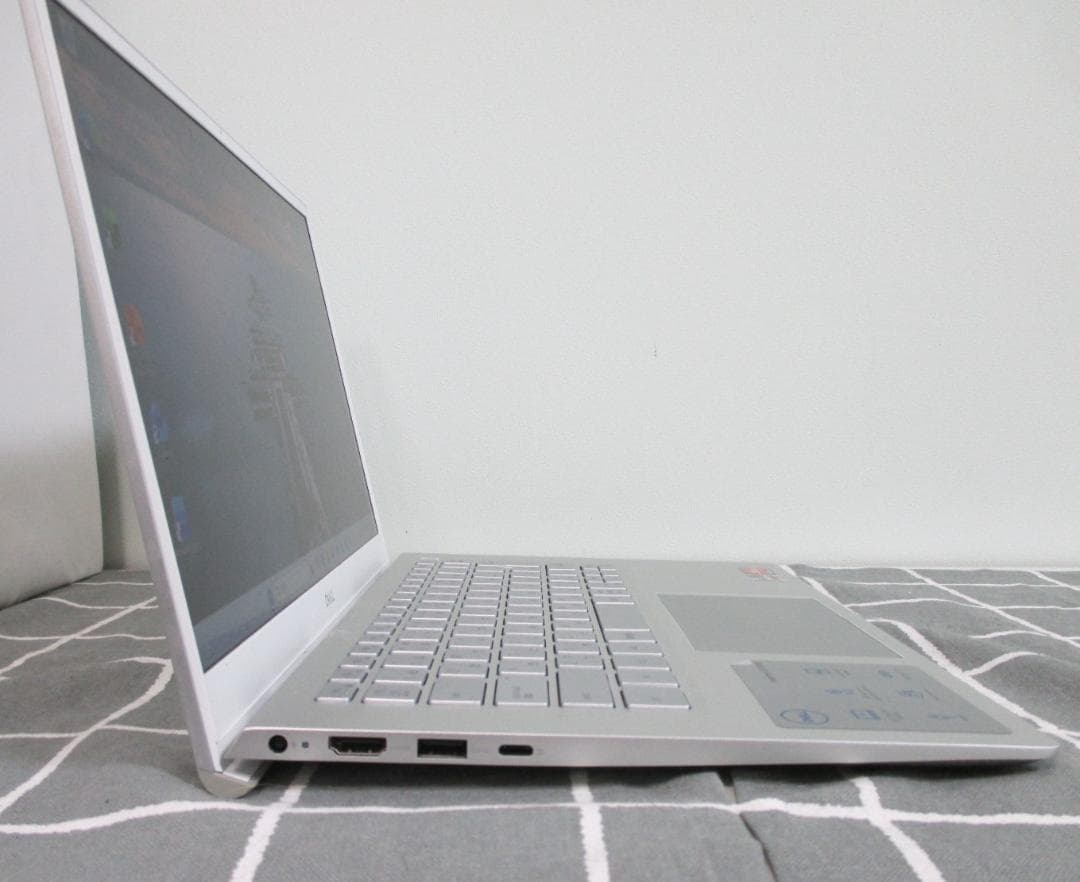 DELLモバイルノートPC Ryzen5 バッテリー98% Windows11