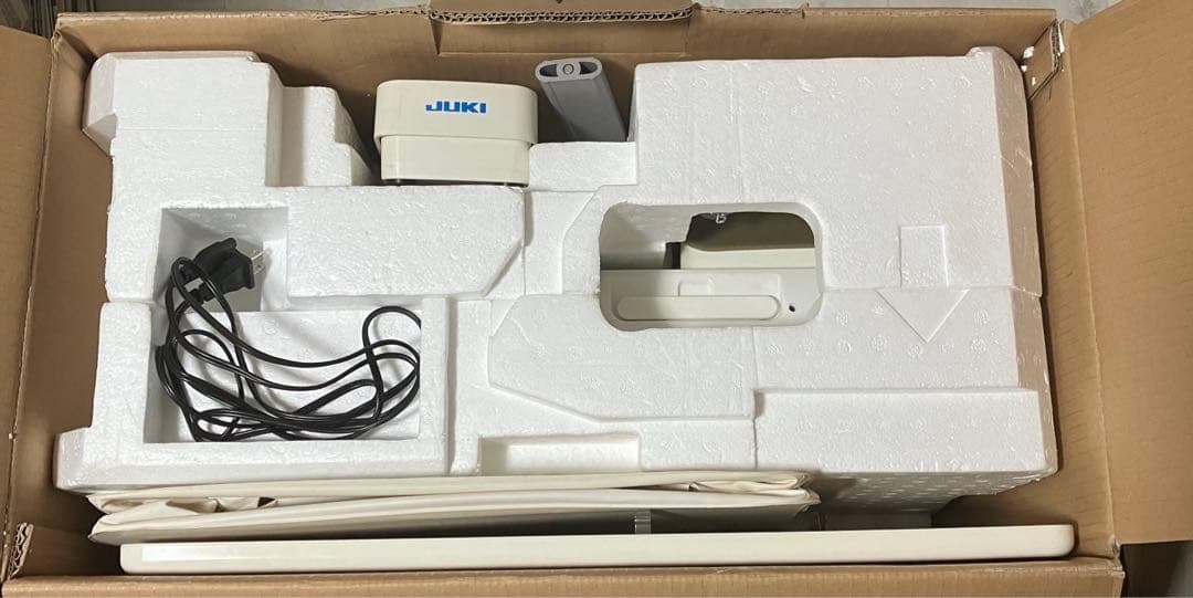 JUKI TL-30DX WHITE 本体　職業用　本縫い