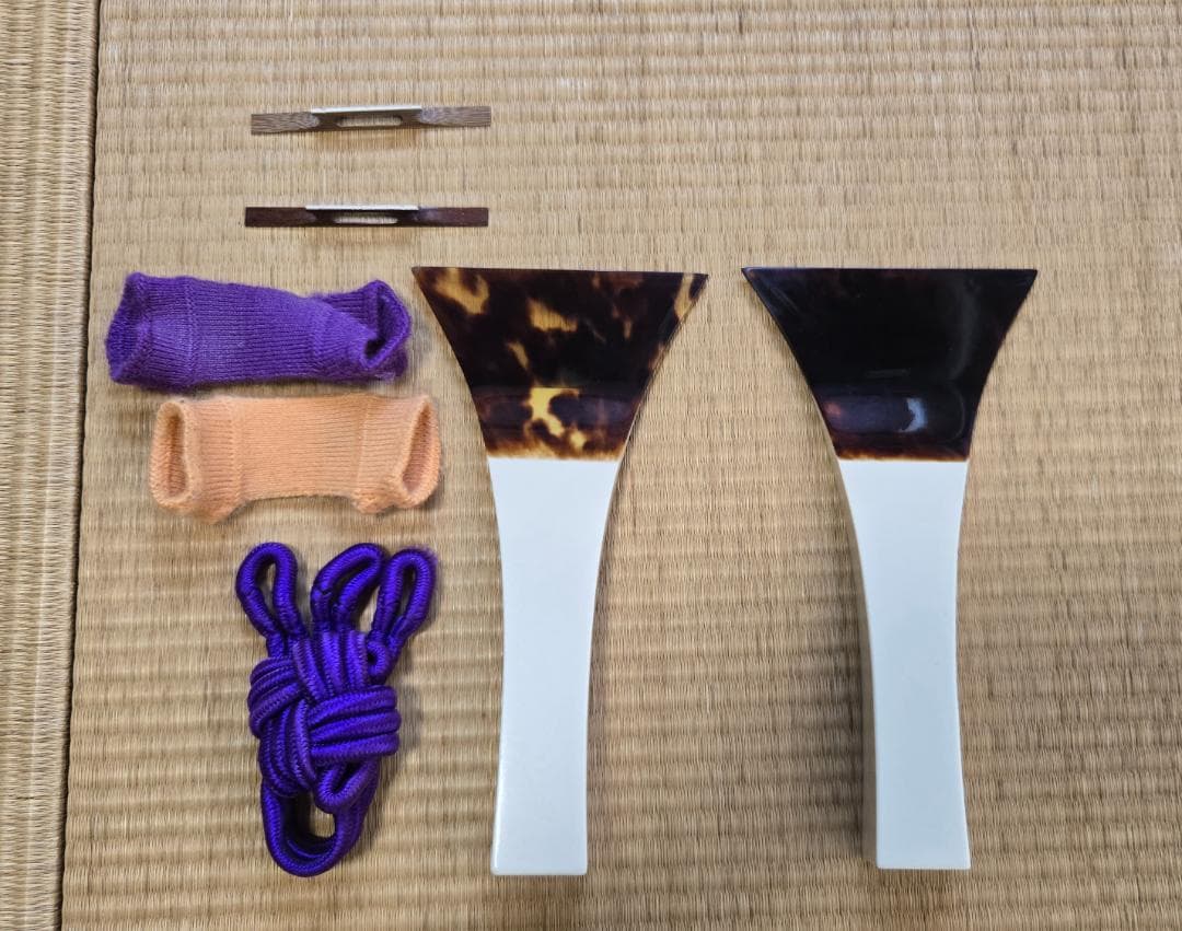 【津軽三味線】紅木　バチ2本付き