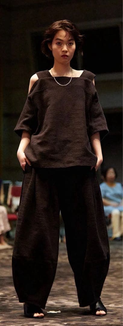 ERIKO YAMAGUCHI 2023 AWワイドパンツ 黒　パンフ付