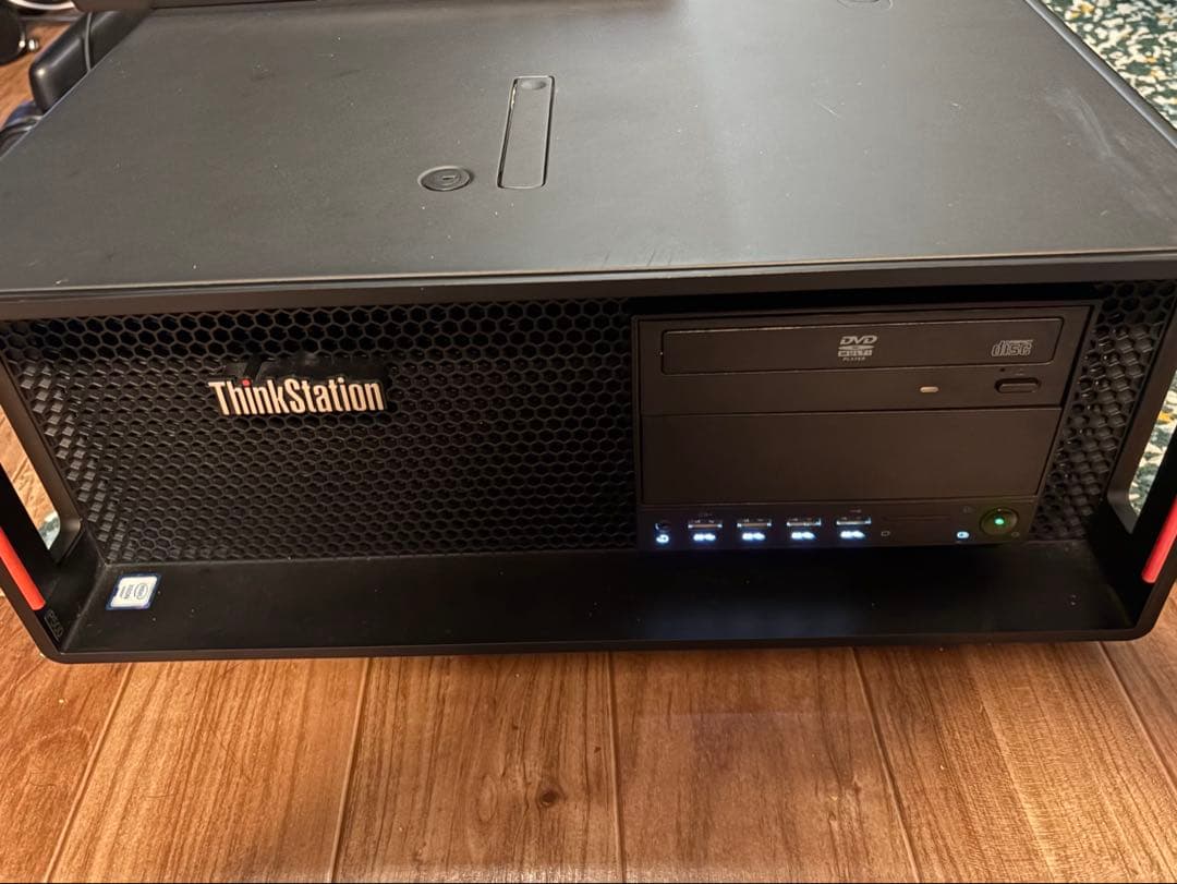 Lenovo ThinkStation P500 ワークステーション