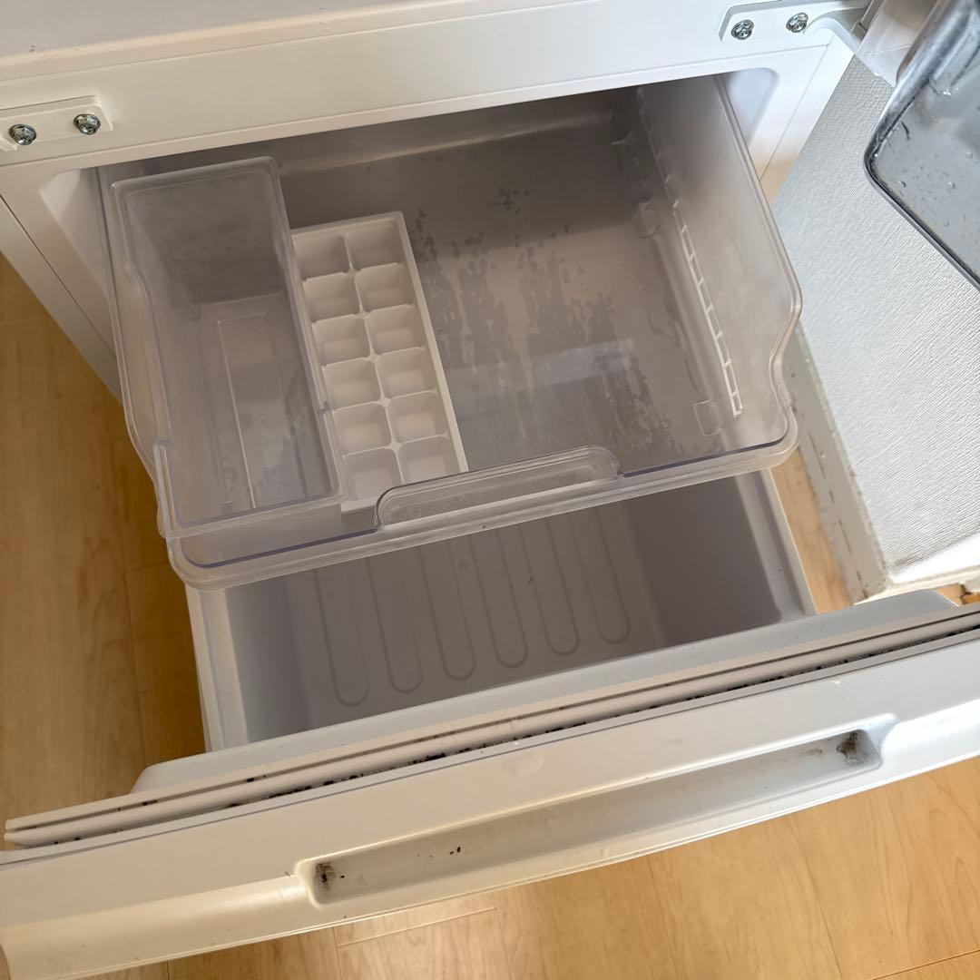 [美品] シャープ SHARP 冷蔵庫 179L つけかえどっちもドア 2ドア