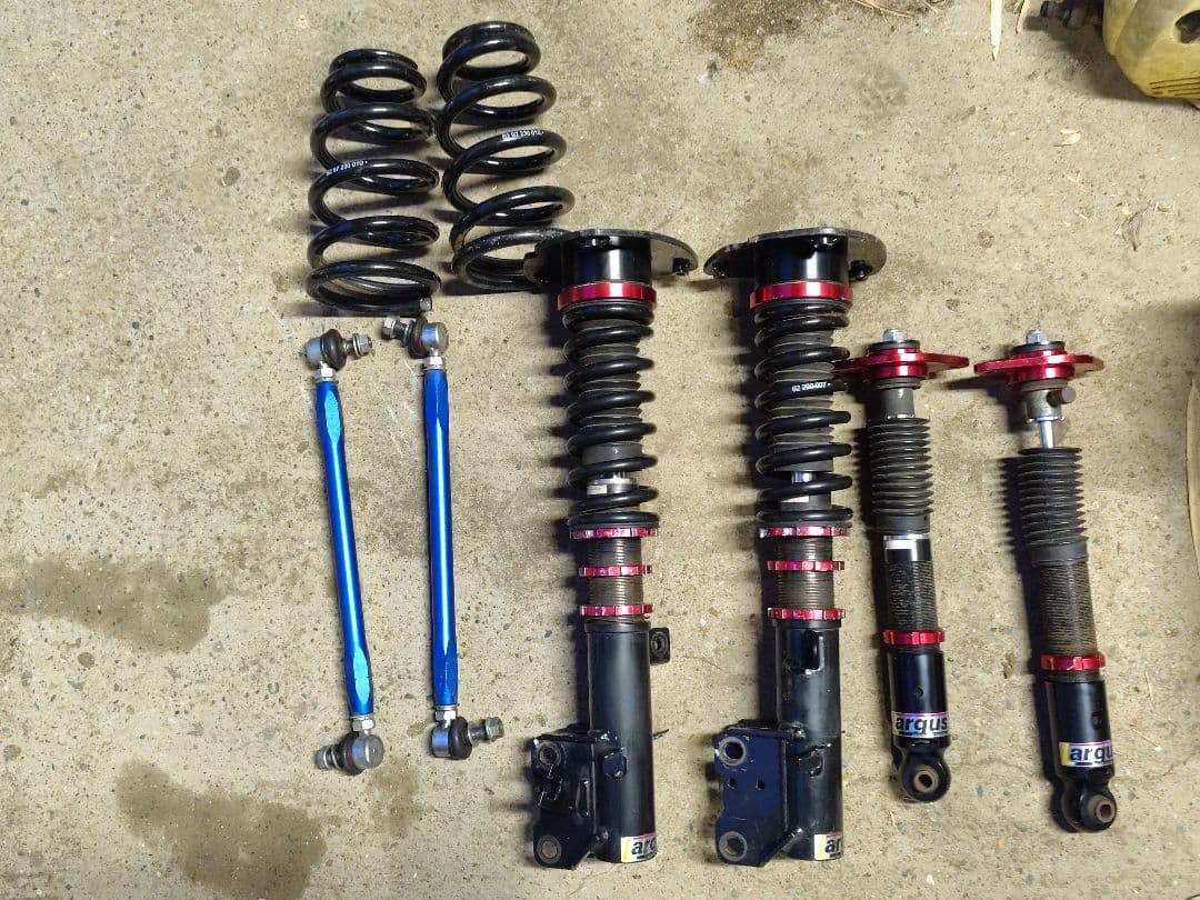 R*ン様 ラルグス　フルタップ車高調　スペックS　52 エルグランド