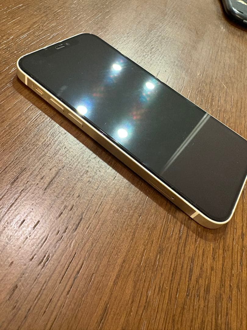 【極美品】iPhone12 64GB ホワイト SIMフリー バッテリー100%