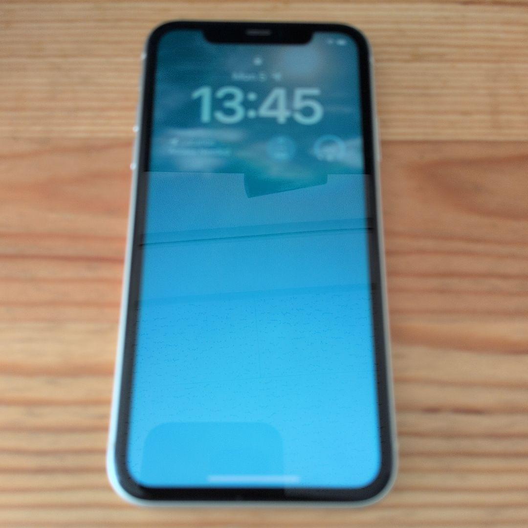 【動作良好】iPhone 11 ホワイト 64GB 本体のみ