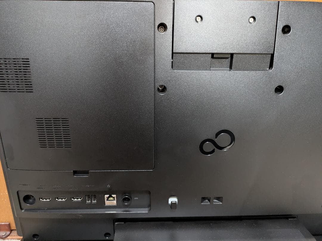 富士通 ESPRIMO FH90/E2 FMVF90E2B