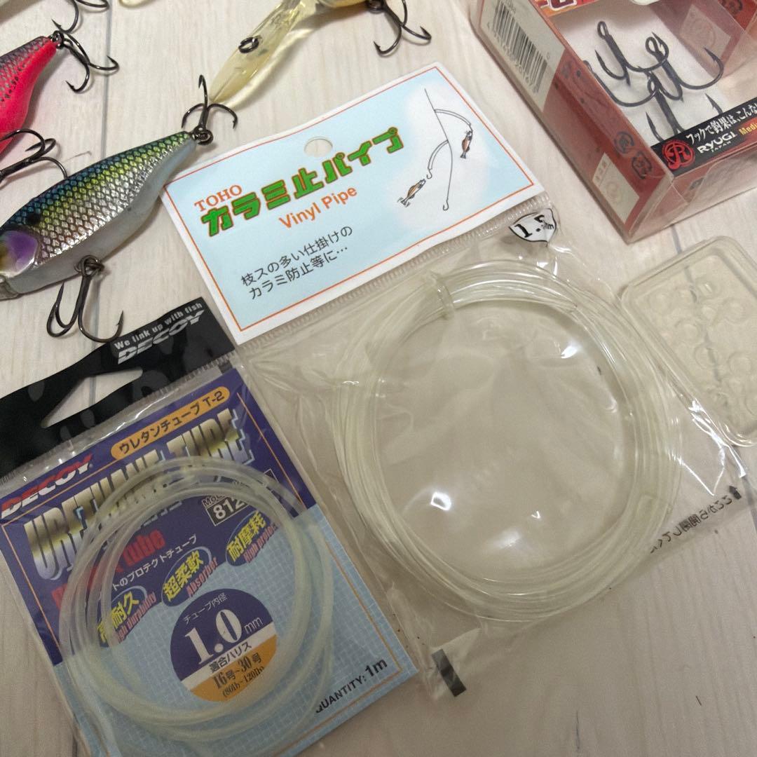 ハードルアー多数　クランク　チャター　バイブレーションなど　フックも多数