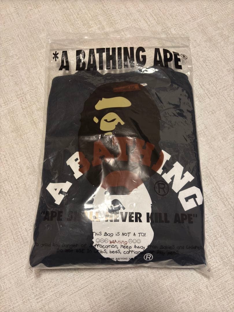 【BAPE】Relaxed Classic College Crewneck