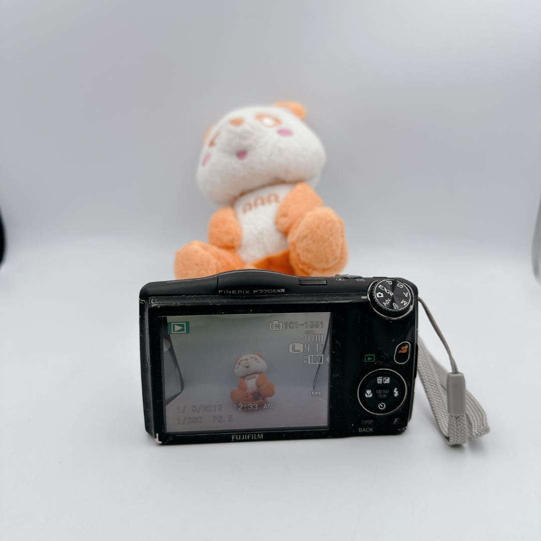 【良品】FUJIFILM FinePix F770EXR コンパクトデジタルカメ