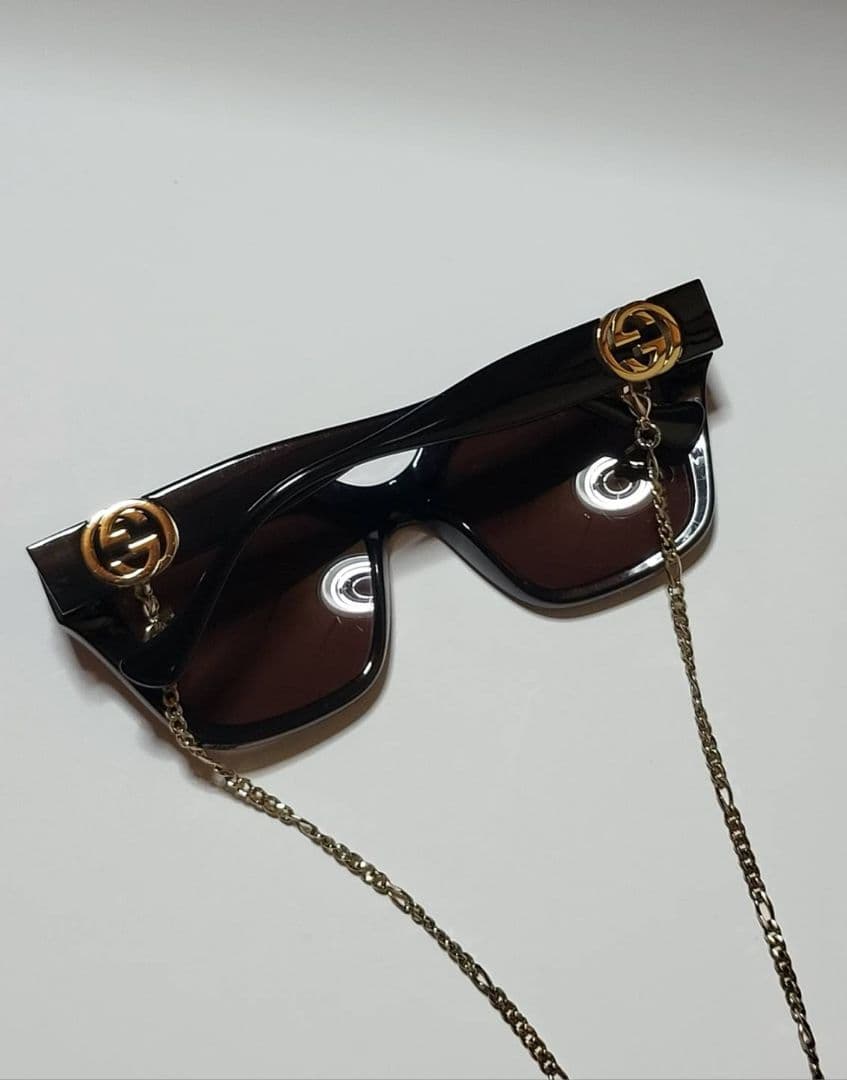 jan◆GUCCI◆インターロッキングロゴ付　サングラス　チェーン付き