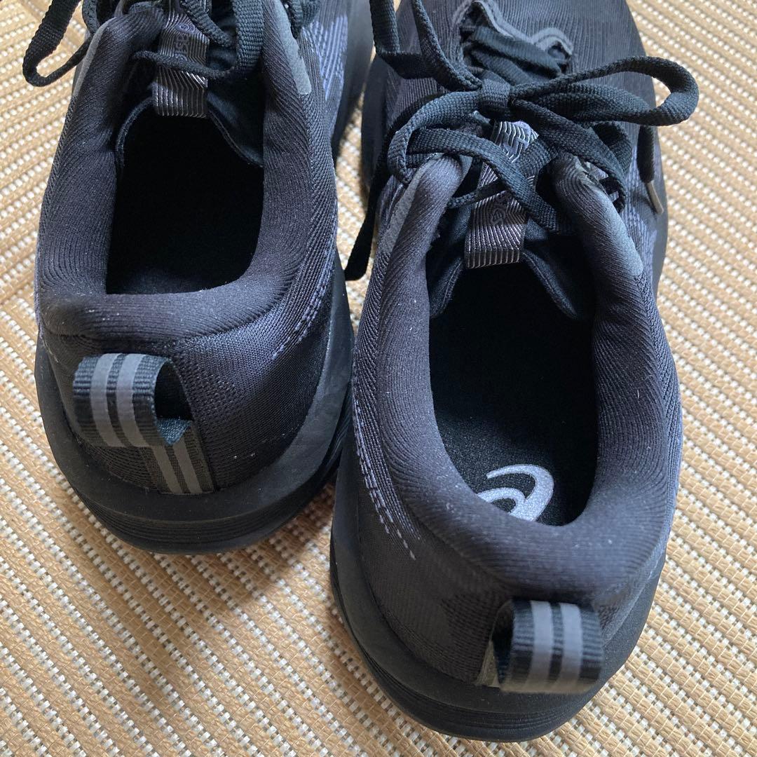 asics NOVABLAST5 ノヴァブラスト5 25.5㎝ WIDE