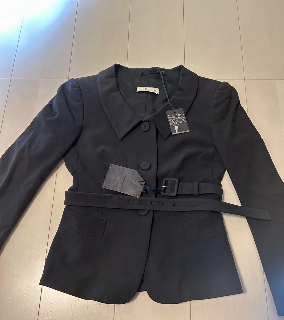 PRADA プラダ　レディースジャケット　サイズ38秋冬