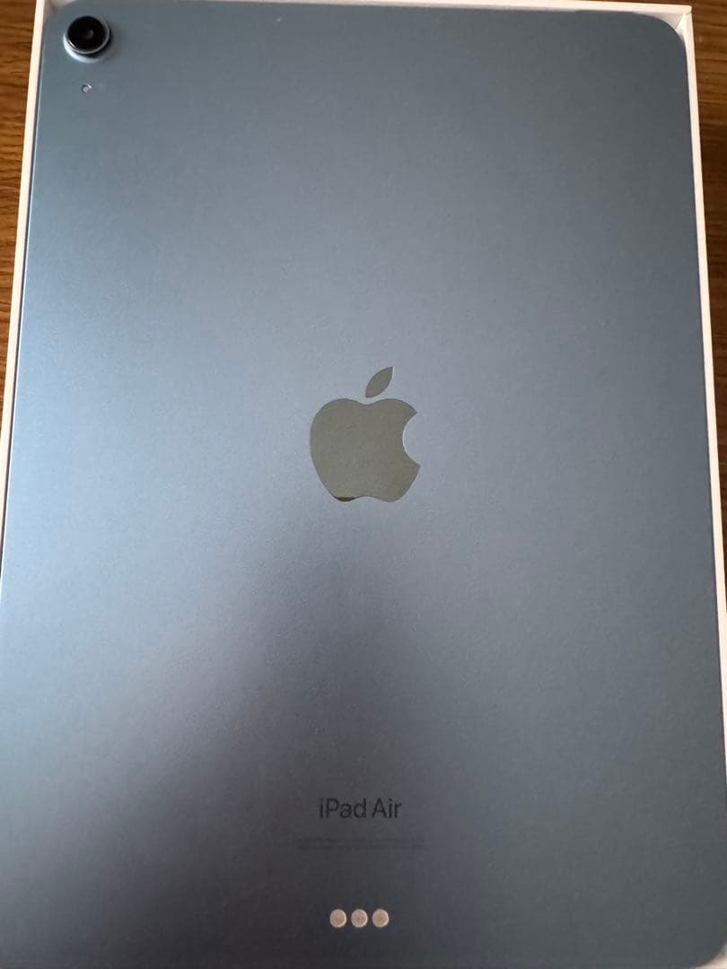 Apple iPad Air 第五世代（M1）　ブルー　64GB