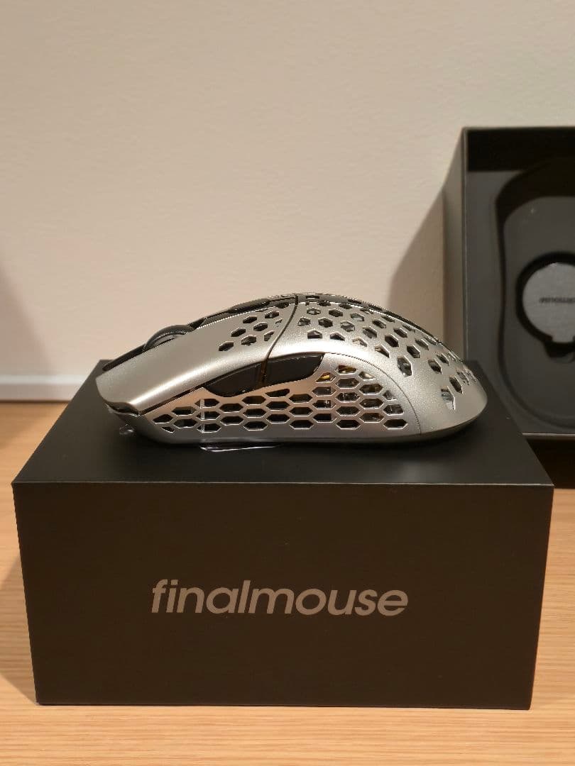 極美品 Finalmouse Starlight Pro Tenz Medium