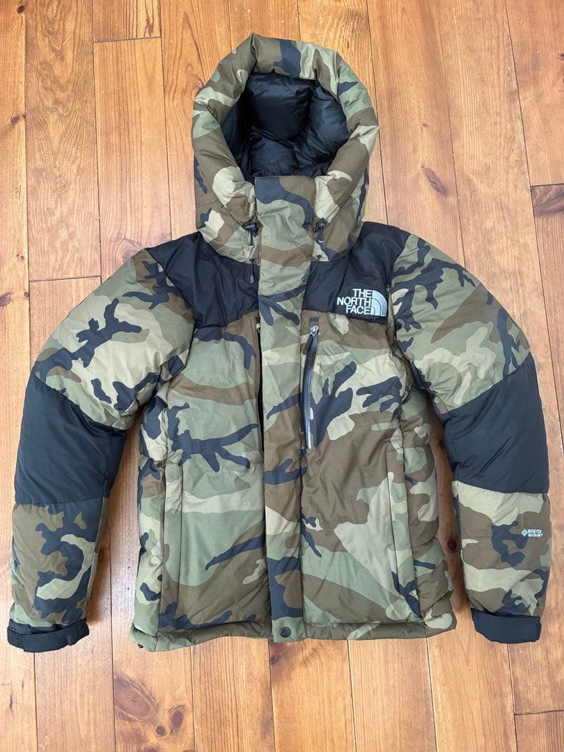 ノースフェイス　バルトロライトジャケット　ウッドランドカモ　Mサイ