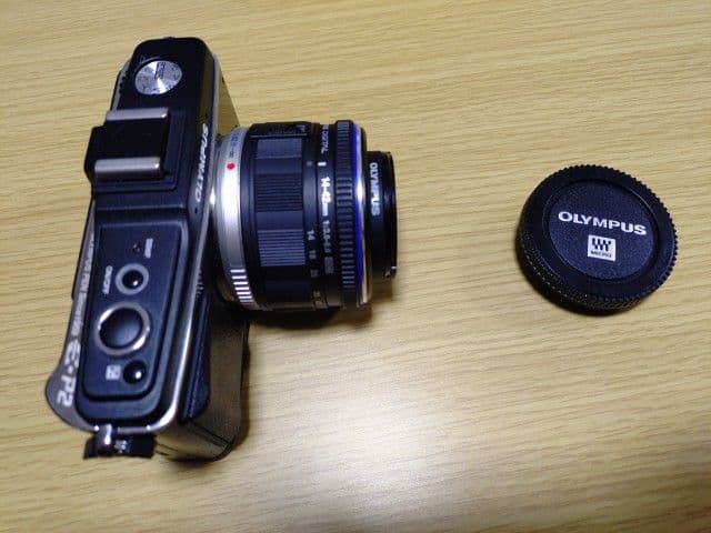 OLYMPUS PEN E-P2 レンズ付 充電器新品 手ブレ補正不良 ジャンク