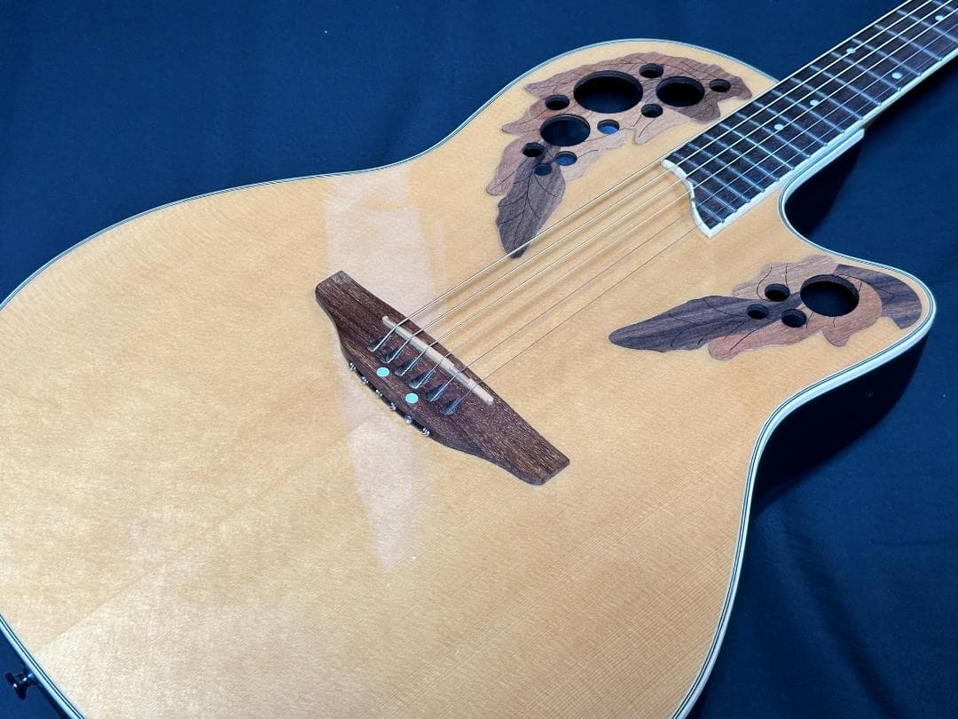 【美品】ハードケース付き　Ovation Applause AE147