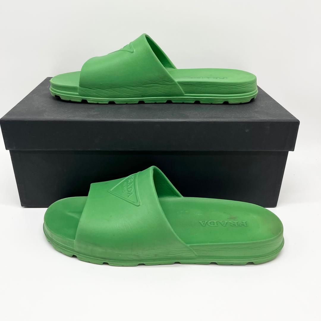 PRADA シャワーサンダル　三角ロゴ　エンボス　グリーン　28cm相当　メンズ