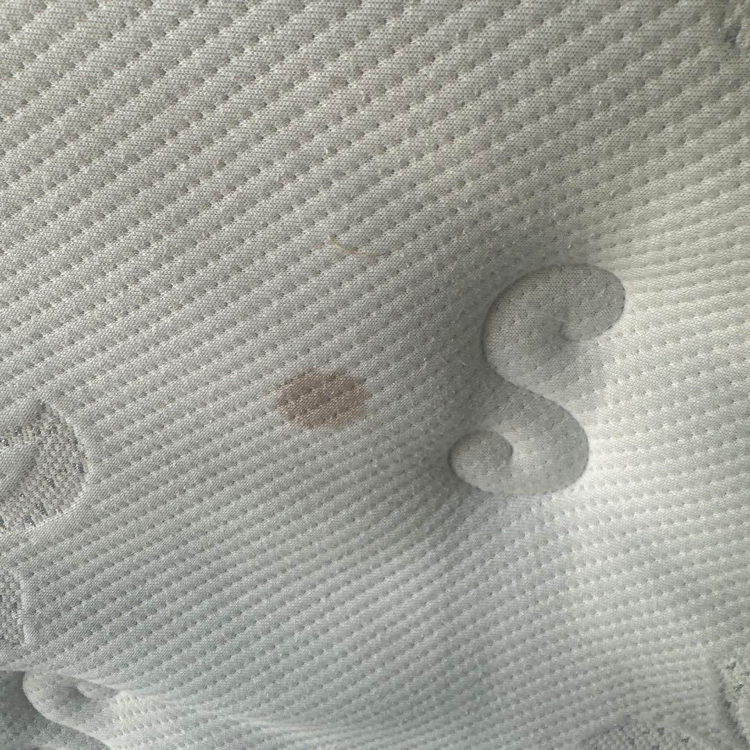 シモンズ ゴールデンバリュープレミアムセミダブルマットレス　ビューティーレスト