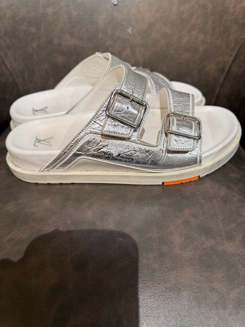 ルイヴィトン　レザー ミュール スライドサンダル シルバー 9