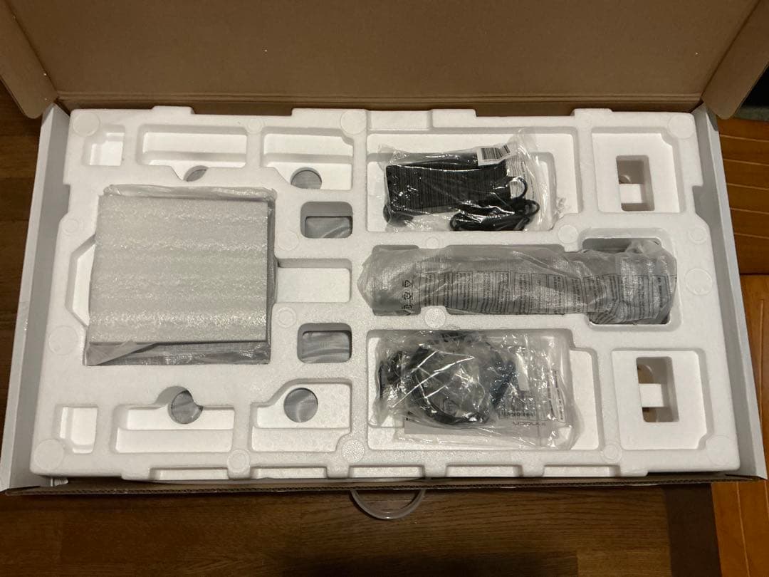 INNOCN 32インチ4K有機ELモニター 32Q1U