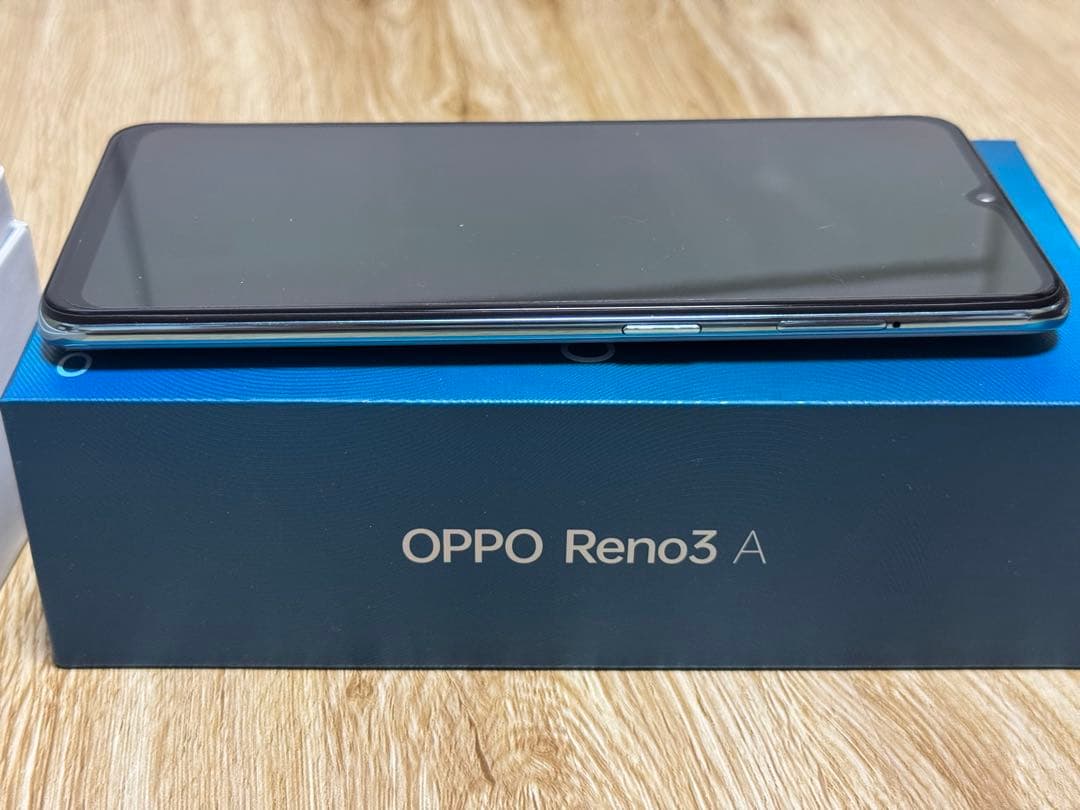 極上美品・OPPO　Reno3 A 128GB　SIMフリー・通信制限無し