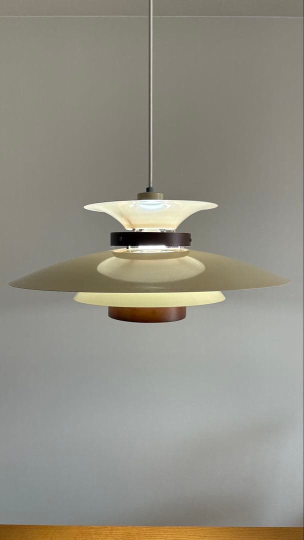 ゆ*き様 クリーム色 ペンダントライト シンプルデザイン