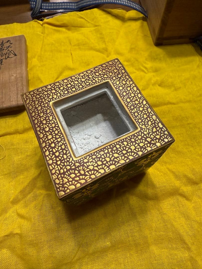 九谷焼　林伊平作　香炉(共箱付き)